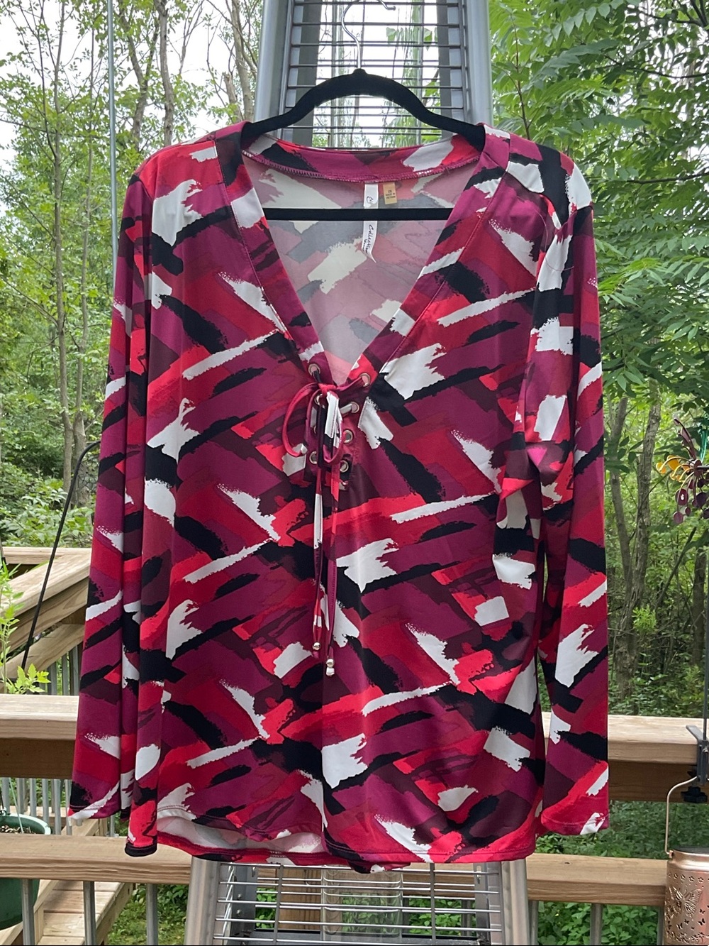 NY Collection Red, Black & White Abstract Tie-Front V-Neck Blouse
